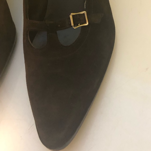 FERRAGAMO brown suede with 2” heel - Picture 2 of 4